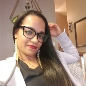 Meet your Posher, Carla